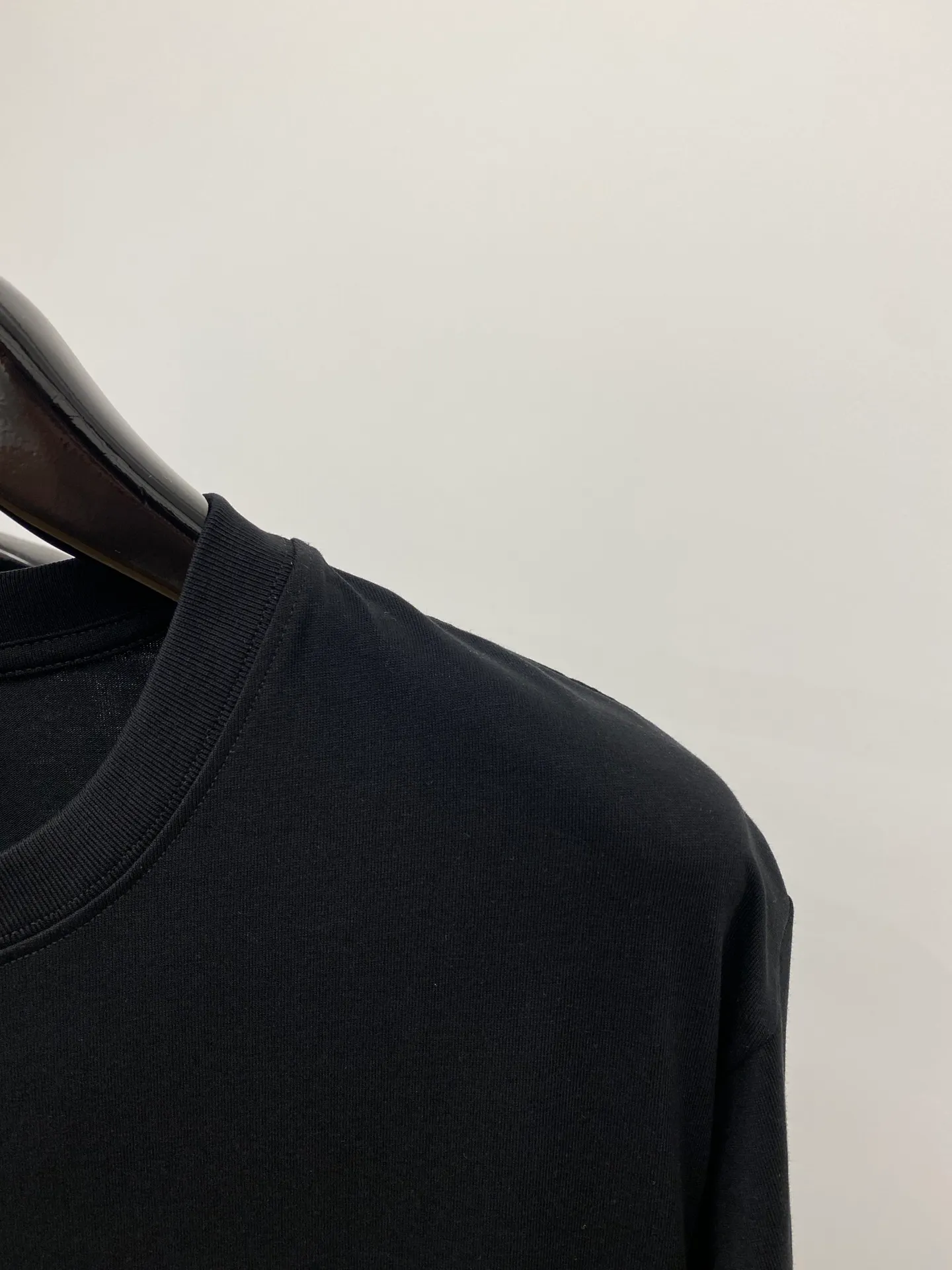 、 T ， ， logo， Versatile 。 g ， ， ， ，Sizes S-XXL（ ）